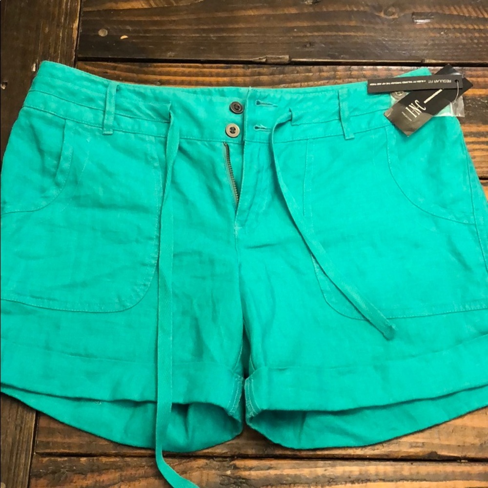 Linen shorts in Jade Size 6 NWT